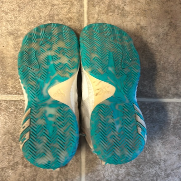 Harden Volume 6 - Picture 7 of 7